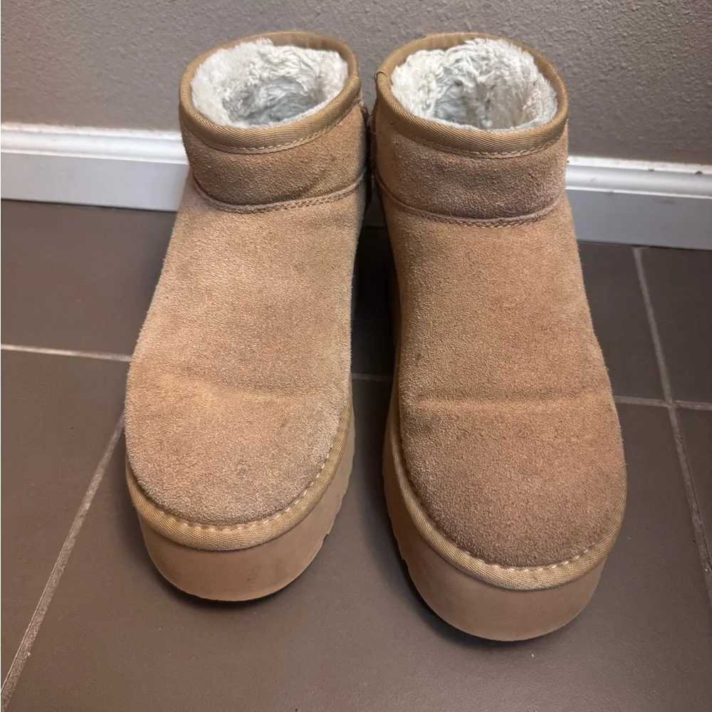 PROJECT CLOUD Suede Women’s Classic Mini Platform Lined Boots Cozy SZ 8.5 Taupe